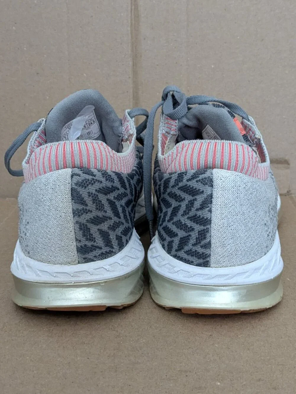 Brooks Womens Bedlam 1202721B137 Gray Running Shoes Lace Up Low Top Size 7.5